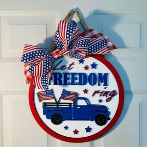 LET FREEDOM RING - 4th Of July - Patriotic - Wood Round - Door Hanger- Door Sign